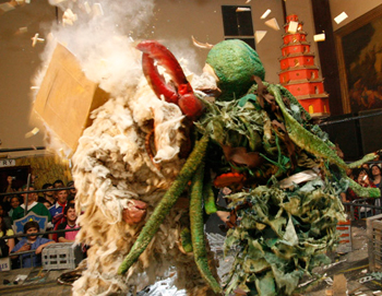 Kaiju in 3-D Battel Photo