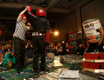 Kaiju in 3-D Battel Photo
